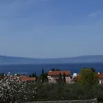 Melkior Apartment *